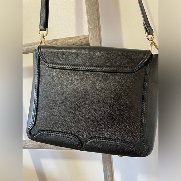 Black leather Danier shoulder purse - Picture 3 of 7
